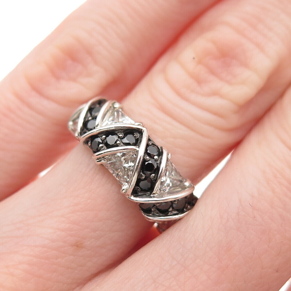 925 Sterling Silver Round-Cut Black & White C Z Zig Zag Ring Size 5